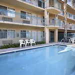 Days Inn By Wyndham Riverside Tyler Mall